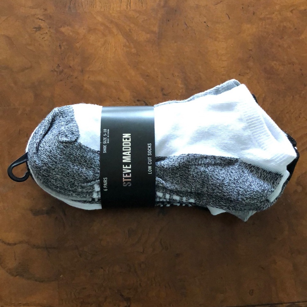 Steve Madden socks